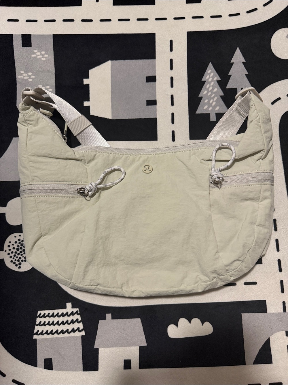 Lululemon Small Slouchy Sling bag 6L Cream